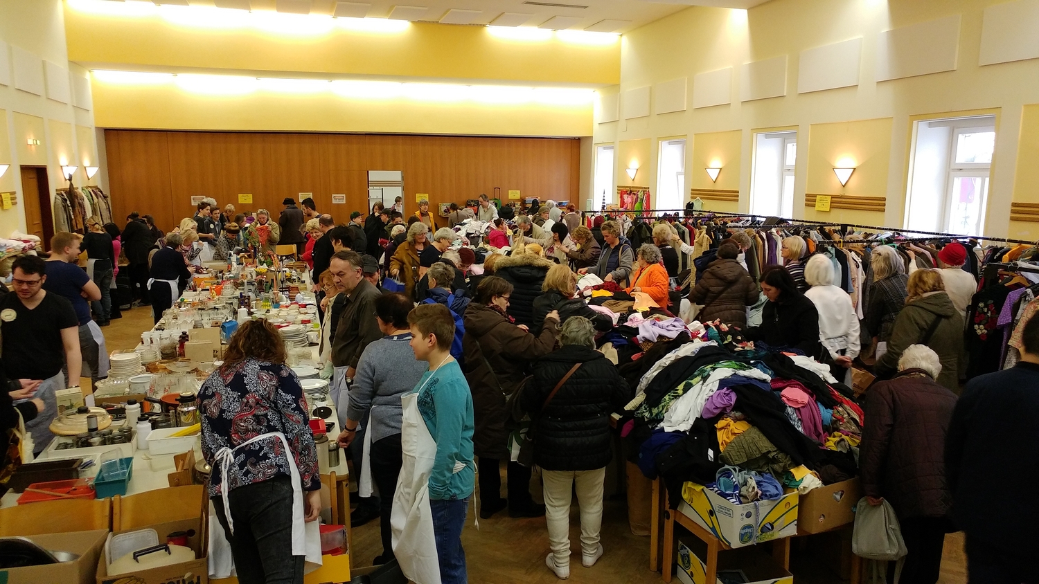 Flohmarkt der Apostelgemeinde